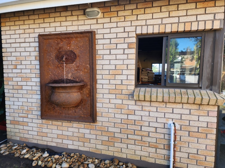 3 Bedroom Property for Sale in Winterstrand Eastern Cape